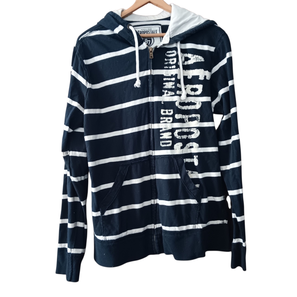Aeropostale Black and White Knit Top